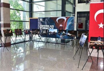 Balıkesir Üniversitesi Ev Sahipliğinde Düzenlenen ‘15 Temmuz Zaferin Adı Türkiye’ Adlı Resim Sergisi