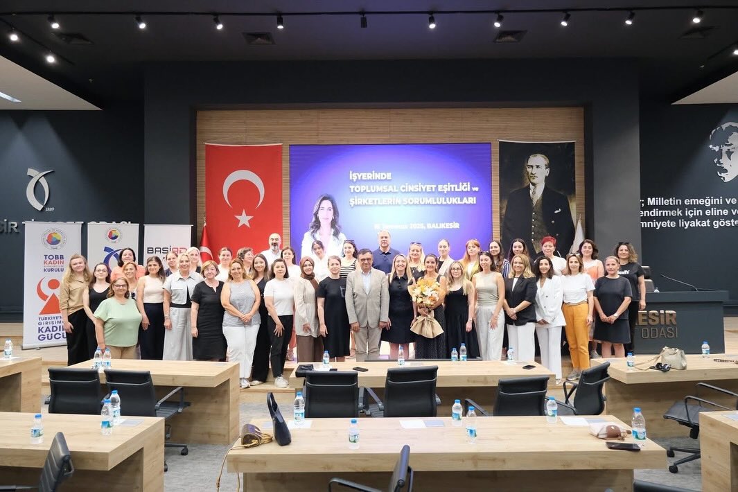 Balıkesir Kadın Girişimciler Kurulu & BASİAD işbirliğinde Balıkesir Ticaret Odası’nda gerçekleşen “İşyerinde Toplumsal Cinsiyet Eşitliği ve Şirketlerin Sorumlulukları” başlıklı etkinliğe Teknokent Genel Müdürümüz Öğr. Gör. Burcu Aydemir katılım sağladı.