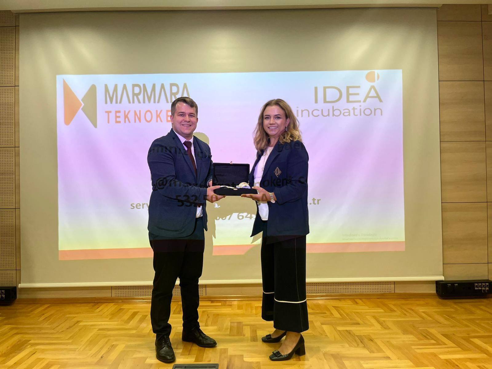 Balıkesir Sanayi ve Teknoloji İl Müdürü Mehmet Şafak’ın katılımlarıyla, Marmara Teknokent ve Balıkesir Teknokent iş birliğinde düzenlenen Yeşil Dönüşüm Bilgilendirme Toplantısını Teknokent Konferans Salonu’nda gerçekleştirdik.