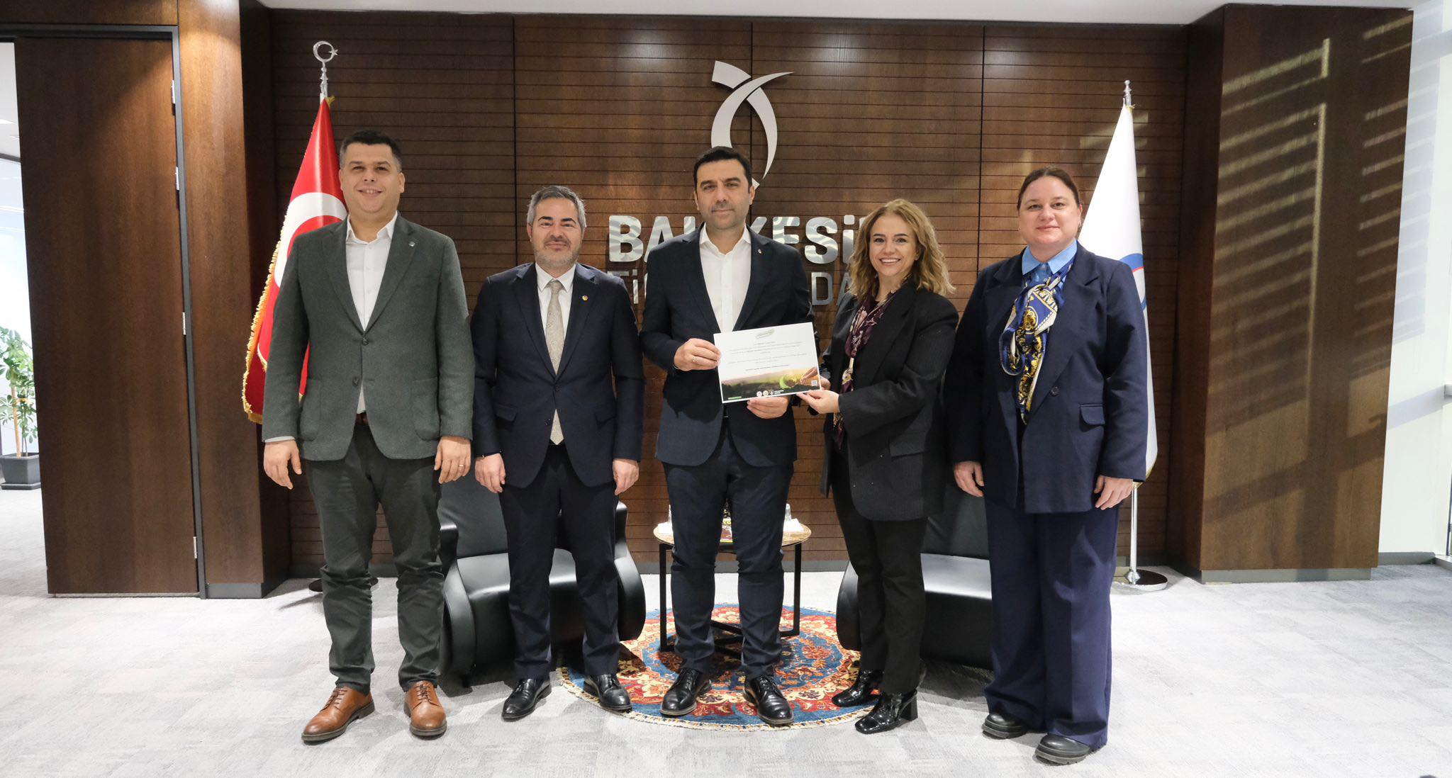 We visited Mr. Rahmi Kula, Chairman of the Balıkesir Chamber of Commerce and Member of the Board of Directors at the Credit Guarantee Fund, and Mr. Okan Telaşeli, President of the Balıkesir Chamber of Commerce Assembly and Member of the Board of Directors at Balıkesir Technopark, to extend our gratitude for their sponsorship support to BaunTECH Start, Balıkesir’s first early-stage acceleration program, and for their contributions to the entrepreneurial ecosystem.