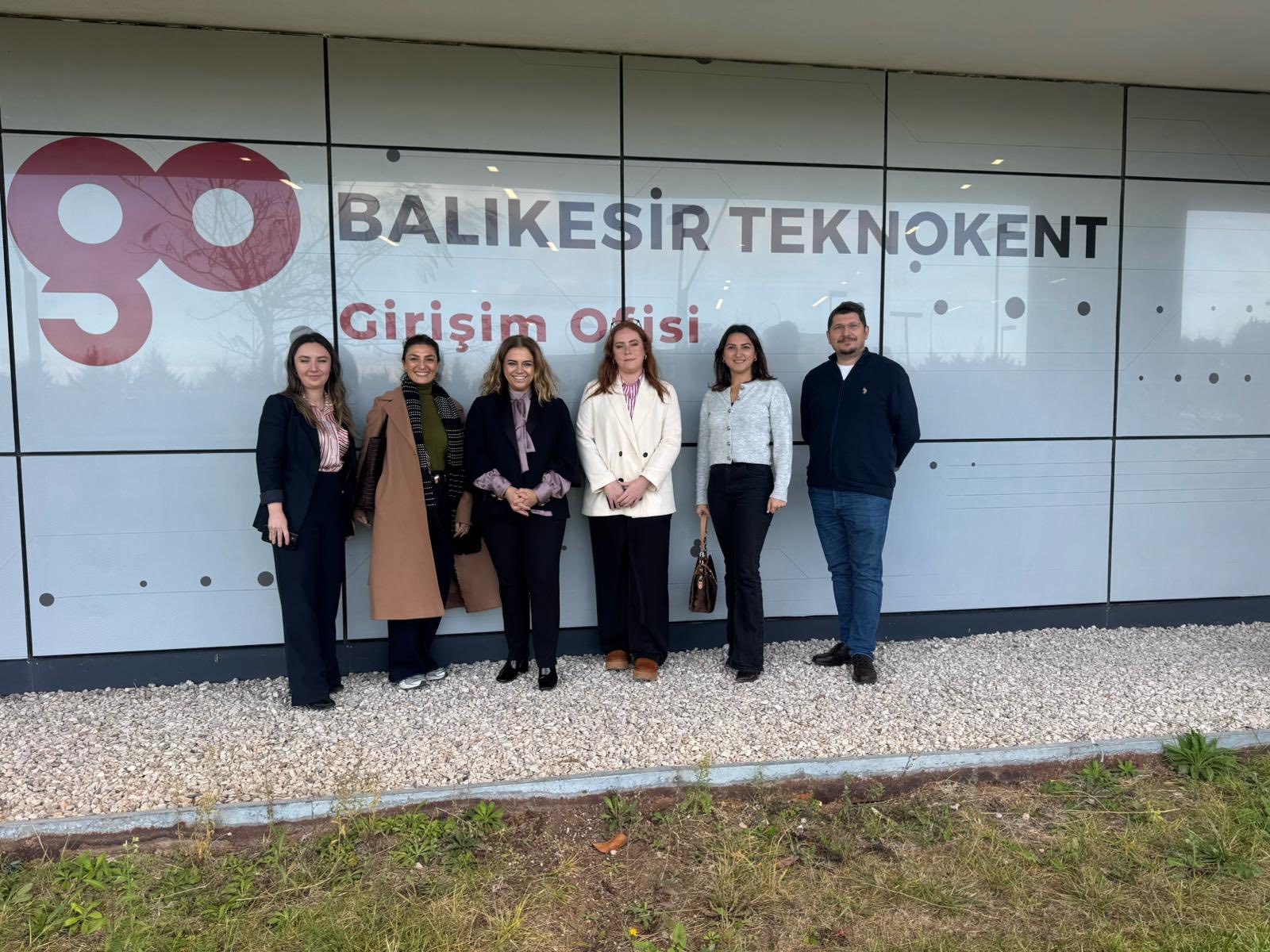Associate Professor Dr. Yasemin Özdem Yılmaz, Technology Transfer Office Coordinator at Muğla Sıtkı Koçman University, along with Lecturer Dr. Türkmen Filizci and Lecturer Dr. Uğur Bekçibaşı, visited Balıkesir Teknokent today to receive information about our ongoing activities and to engage in a productive exchange of views on potential areas of collaboration.