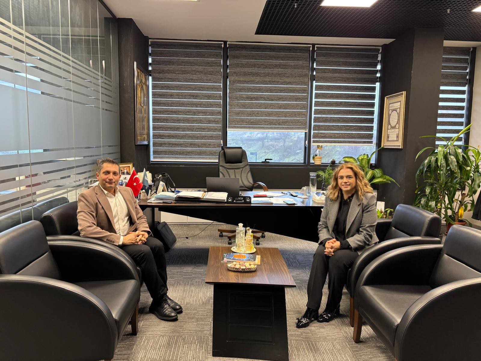 Balıkesir Organize Sanayi Bölgesi Müdürü Sayın Akın Ünal’ın Balıkesir Teknokent’e gerçekleştirdiği ziyaret kapsamında, mevcut ve planlanan ortak projelerimiz üzerine kapsamlı bir değerlendirme yaptık.