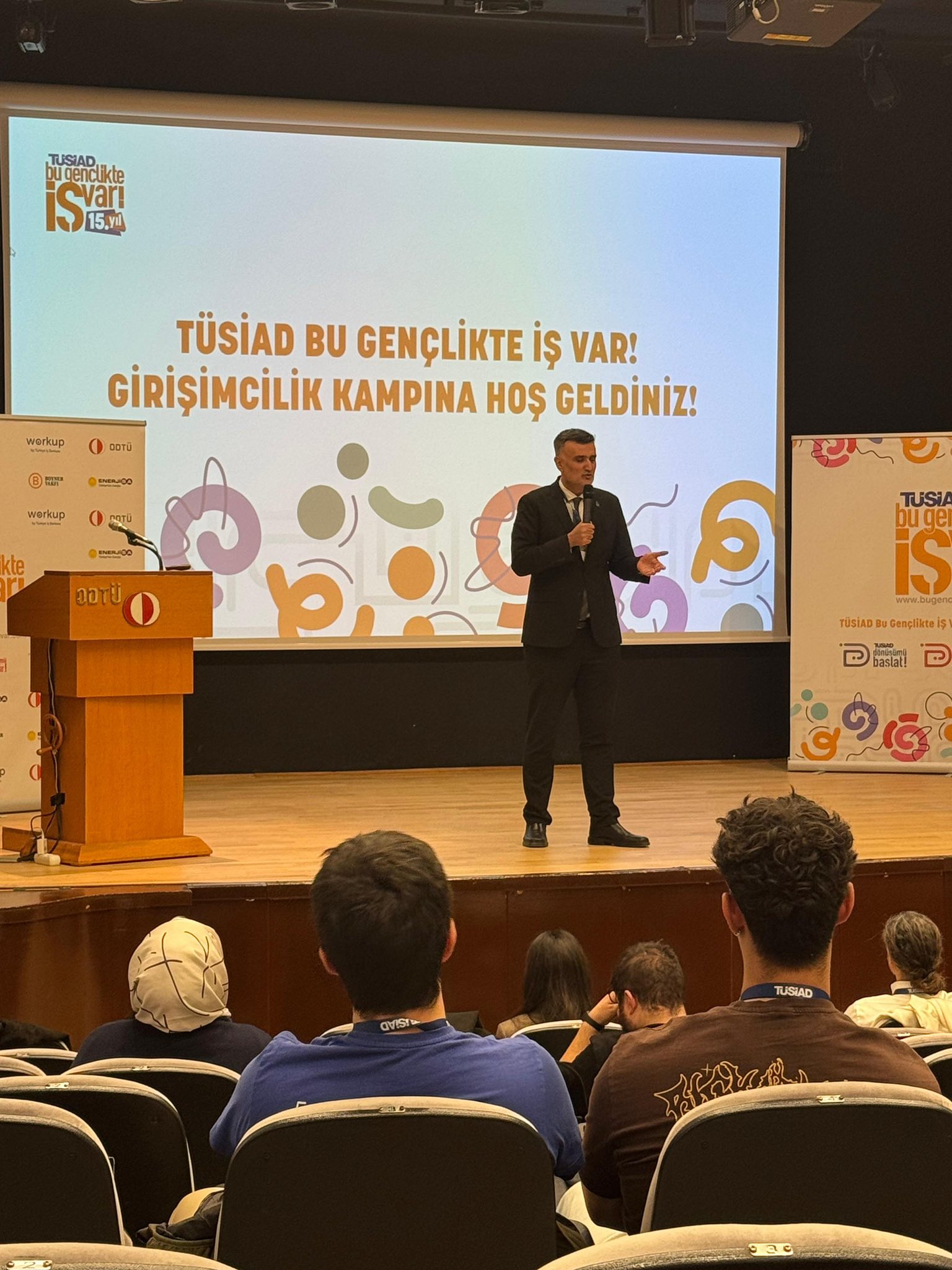 TÜSİAD tarafından yürütülen “Bu Gençlikte İş Var! Dönüşümü Hızlandır!” Programı kapsamında, 24–28 Şubat 2026 tarihleri arasında gerçekleştirilecek programın açılış ve ilk gün oturumlarına, Balıkesir Teknokent adına Ekosistem Geliştirme Uzmanımız  Pınar Girgin katılım sağlamıştır.